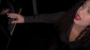 glory hole com bia andrade - varios paus pra foder ela