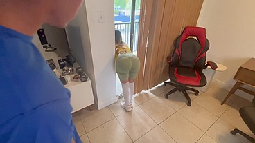 Sexy Cleaning Lady Bonnie Bun