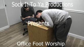 Intern foot gets a hot foot worship