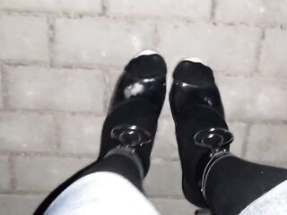 I cum at the bus stop during the time that expecting for the bus