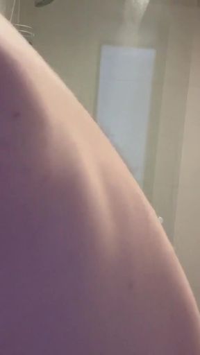 Behind the Scenes with Mexican MILF Pornstar, Ely Marquez, and Andres Acosta   Clip 1