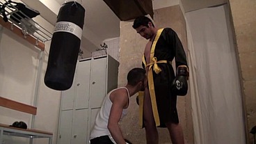 3 515 tony axel fucekd by a steiaght currios in the sport vestiariy