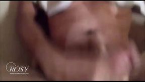 Cdzinha de Campo Grande gozando gostoso no pauz&atilde_o de 23cm da Rosy Pinheiro