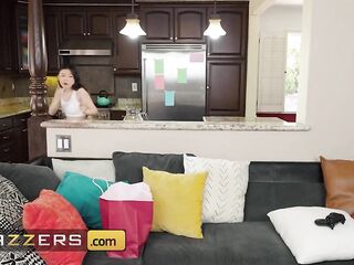 BRAZZERS - Fugitive Lulu Chu Surprises Jayden Marcos With A Coarse Screw Session On His Couch