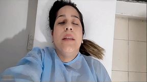 mis dedos no bastan, mi cono quiere sentir mas, doctor ven tocame de nuevo - porno en espanol