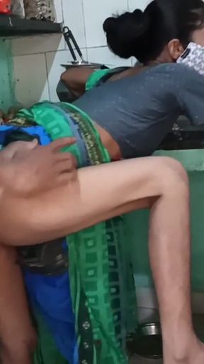 Must-share moment from &quot;Sister-in-law was cutting papaya in the kitchen and the brother-in-law from behind.&quot;