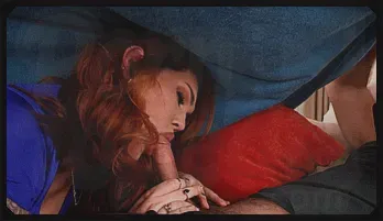 Hot Threesome with Daisy Taylor & Roomies