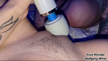 Making Quebec Pornstar Alice Wonder Squirt For St. Valentine'_s Day!