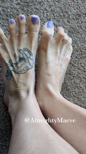 Lavender Toe popping ASMR