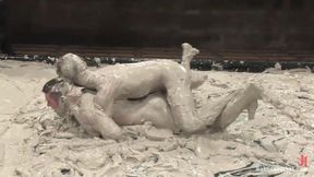 Dean Tucker Vs James Hamilton the Mud Match