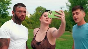 Men: Hole-Hungry Hotel Hookup