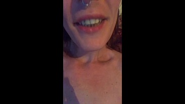 Un échange torride avec un fan !! Toi aussi profites-en et viens demander ...