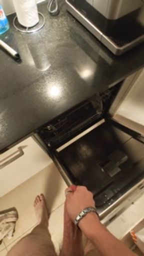 Want to cum but spray piss in my kitchen