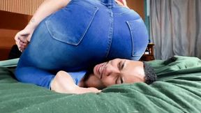HEAVY FACE SITTING WITH JEANS AND MY MONSTER ASS -- BY ROSALIA PEACH - CLIP 3