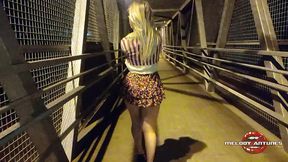 the wonderful actress melody antunes took a walk, super excited decides to give the best blowjob on the catwalk and very horny let her enjoy everything inside her greludo pussy! that yummy!