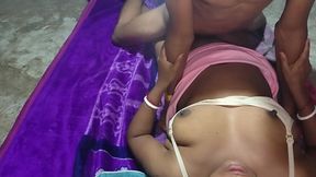 Mamoni bhabi close up bangle hot romence in village