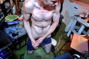 Right to It, See This Huge Bust as My Arms Are Tight Ripped