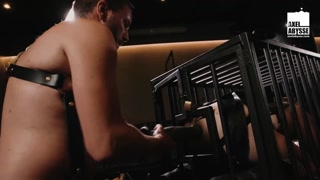 BighandsFF Takes Full Advantage Of Axel Abysses Caged Hole