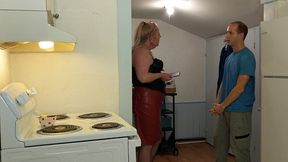 guy decides to dress in drag for the first time