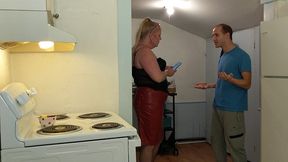 guy decides to dress in drag for the first time