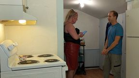 guy decides to dress in drag for the first time