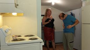 guy decides to dress in drag for the first time