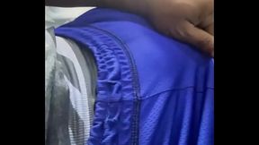 Fiquei de pau duro no bus&atilde_o e tirei pra fora