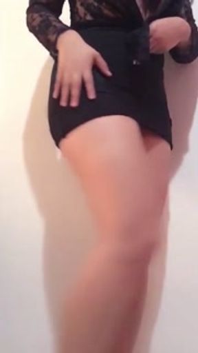 مصرية بدلع نفسها في مكالمه فيديو