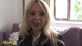 Mature NL Solo featuring girlfriend's solo milf dirt