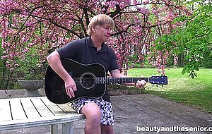 Granddadz, alegra likes to fuck and to suck this old