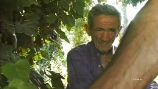 Büyük memeli sarışın genç Luna Lombardi anal Rocco Siffredi, Franco Roccaforte ve Silvio Evangelista tarafından sikildi