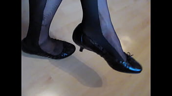 black kitten heels and pantyhose, shoeplay by Isabelle-Sandrine