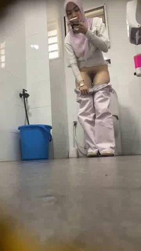 Cewek cantik di restoran
