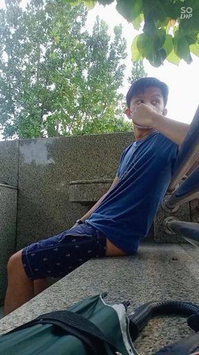 Aisa Young Twink Outdoor Jerk off and Cum