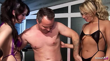 Anal FFM 3Some Sex with Big Dick old Guy and two Girls in Gym