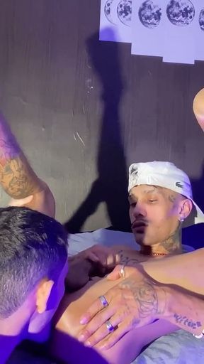Xl Dick Big White Cock Fucks Latino Bareback Bwc Anal