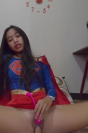 4K Supergirl