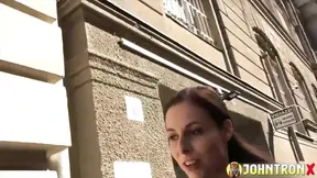 Super sexy babe gives a great blowjob to lucky guy