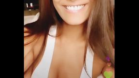 Poonam Pandey Nipple show