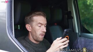 Hung dude finds influencer Bonnie Blue and fuck her wet pussy hard