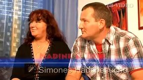 Threesome at Simones with two German MILFs with wet pussies to please
