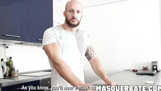 Tattooed muscle guy David Boss jacking it well until cumshot