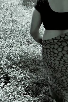 Hot Aunty Fucking Pussy in Forest Doggy Style