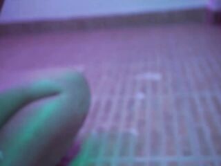 Do u wanna watch a plump beauty with food in her body?