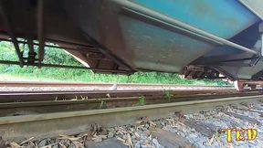 diretor fabio silva e flagrado fodendo atriz durante a passagem do trem - gabriela ramos - binho ted