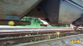 diretor fabio silva e flagrado fodendo atriz durante a passagem do trem - gabriela ramos - binho ted