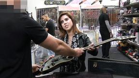 ”Pawnstar meets a rockstar - XXX Pawn”