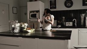 j aime les bananes pour leur fascinante capacite a me faire vriller le con