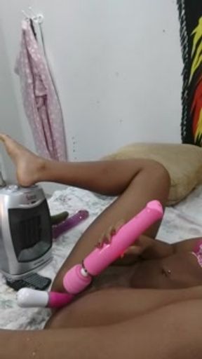 brazilian camgirl doing online show with lovense toy (part 3)