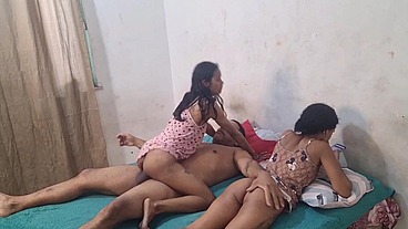Minha amiga sapatona sente tesão em um velho broxa e dá o cu com muita vontade
